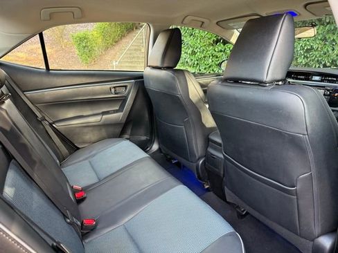 Used 2015 Toyota Corolla S image 28