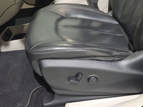 Certified 2018 Chrysler Pacifica Touring-L Plus FWD image 19