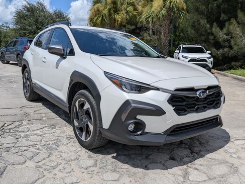 Used 2024 Subaru Crosstrek 2.5i Limited w/ Popular Package #4A AWD/4WD image 2
