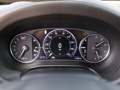 Used 2024 Buick Enclave Avenir w/ Avenir Technology Package image 11