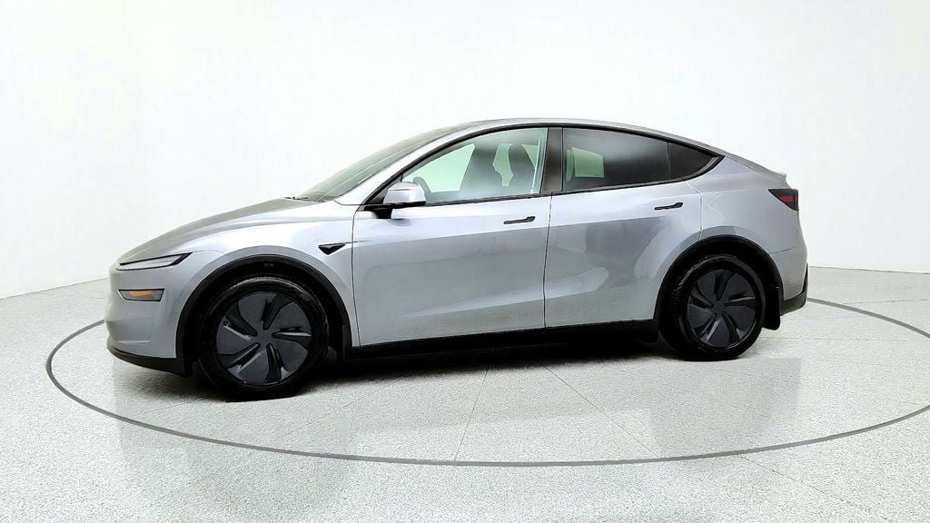 Used 2026 Tesla Model Y Long Range AWD/4WD image 8