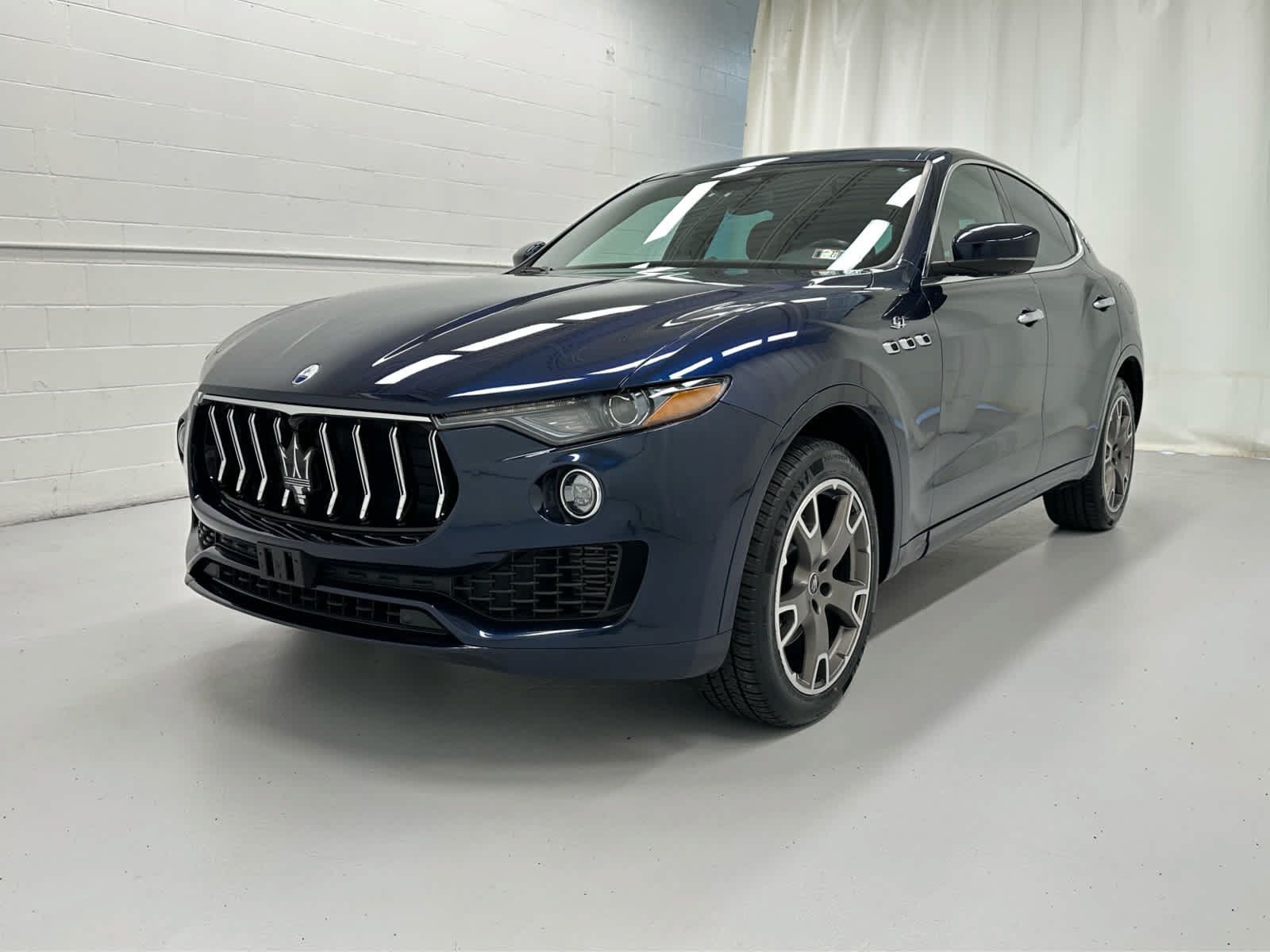 Used 2023 Maserati Levante GT AWD/4WD image 4