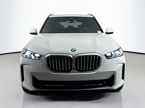 Certified 2025 BMW X5 xDrive40i w/ Parking Assistance Package image 2
