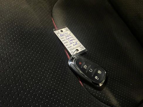 Used 2020 Chevrolet Camaro ZL1 RWD image 27