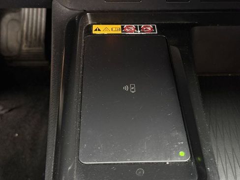 Used 2025 Toyota Camry LE image 22