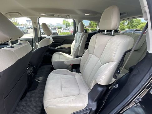 Used 2025 Subaru Ascent Premium AWD/4WD image 38