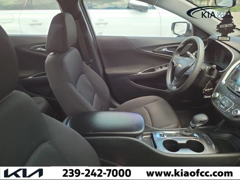 Used 2024 Chevrolet Malibu LS FWD image 10