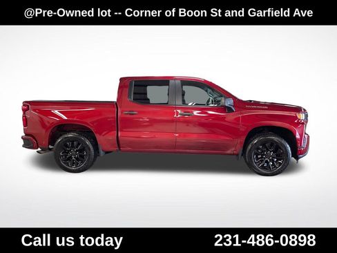 Used 2020 Chevrolet Silverado 1500 Custom w/ Custom Value Package AWD/4WD image 6