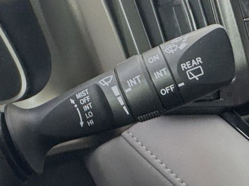 Used 2015 Toyota RAV4 XLE image 13