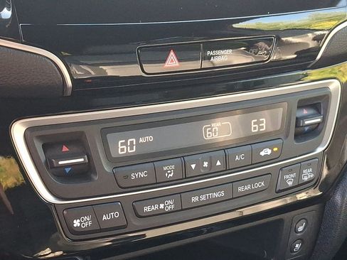 Used 2023 Honda Passport Elite image 16