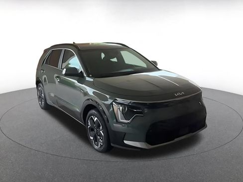 Used 2024 Kia Niro Wind FWD image 3
