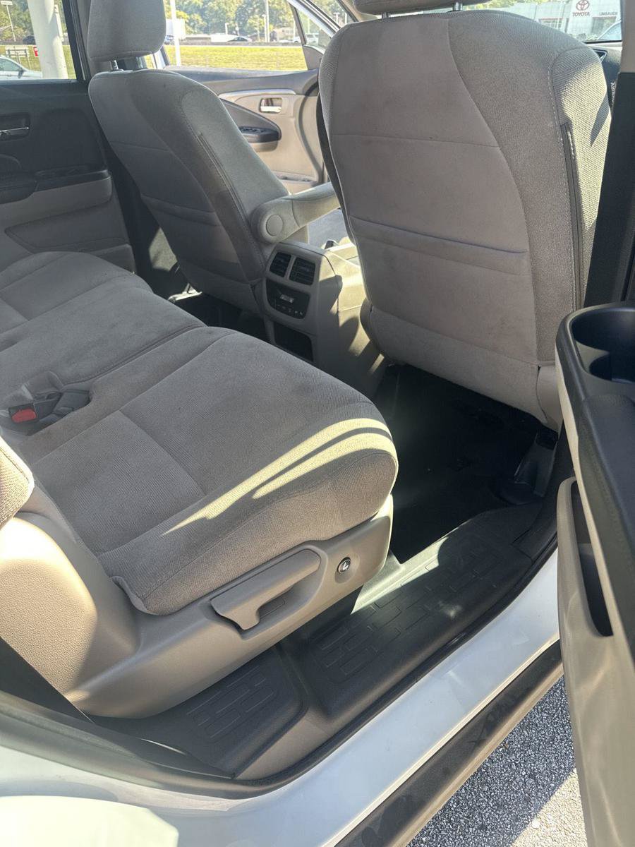 Used 2021 Honda Pilot EX image 36