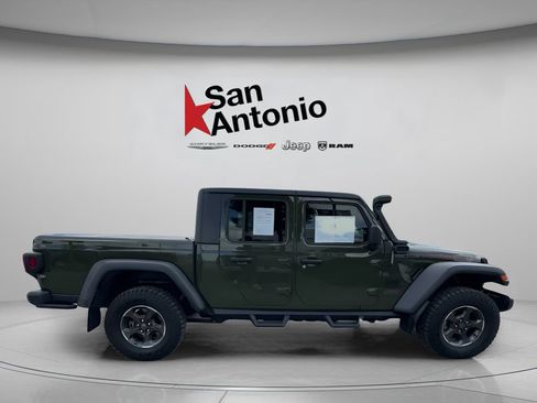 Used 2022 Jeep Gladiator Rubicon w/ Cold Weather Group AWD/4WD image 16