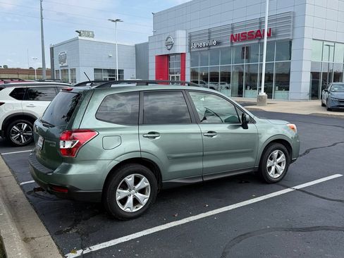 Used 2015 Subaru Forester 2.5i Premium AWD/4WD image 4