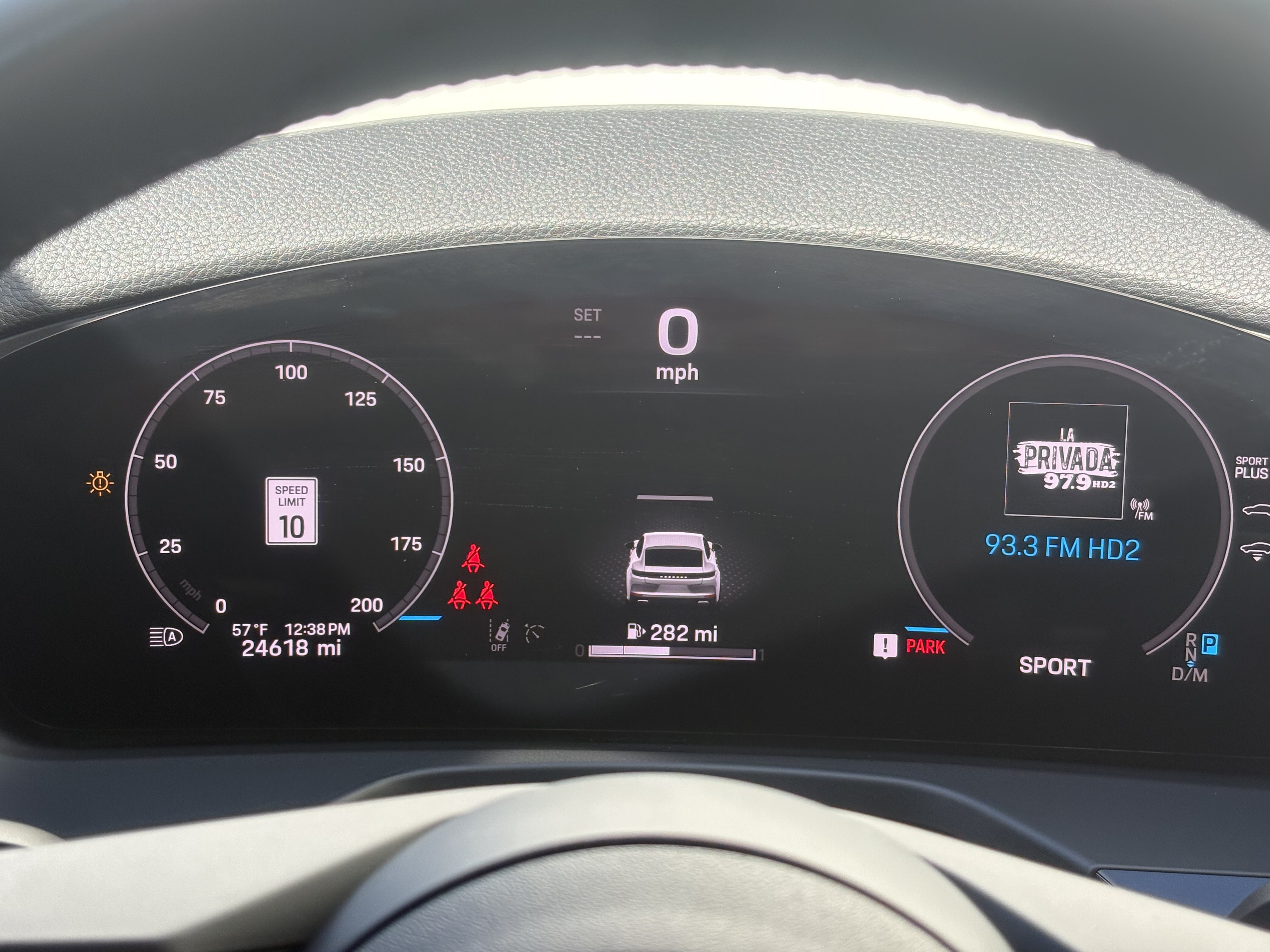 Used 2025 Porsche Panamera RWD image 20