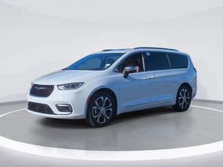 New 2026 Chrysler Pacifica Pinnacle w/ Trailer Tow Group video 1