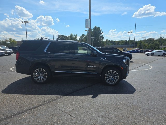 Used 2022 GMC Yukon Denali w/ Denali Ultimate Package RWD image 2