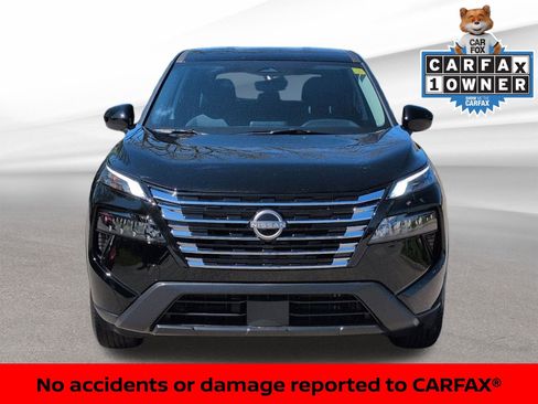 Certified 2026 Nissan Rogue SV FWD image 3