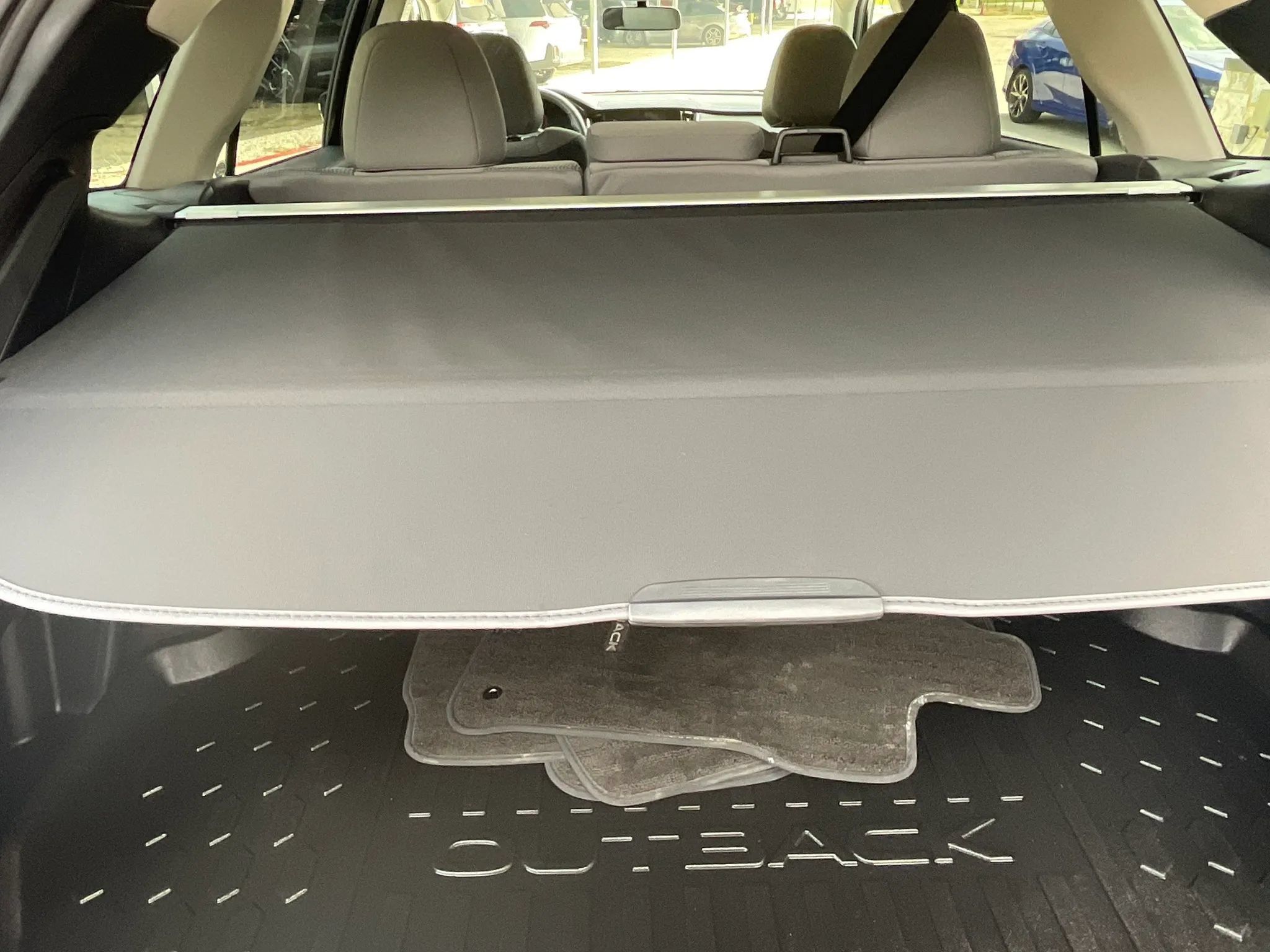 Used 2025 Subaru Outback Premium AWD/4WD image 13