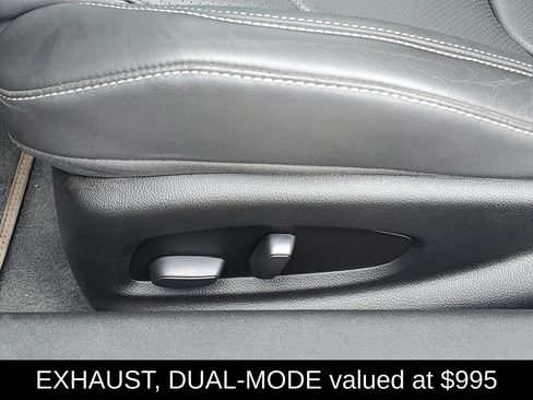 Used 2024 Chevrolet Camaro LT RWD image 7