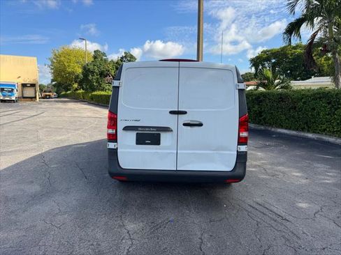 Used 2016 Mercedes-Benz Metris w/ Eco Stop/Start Package image 19