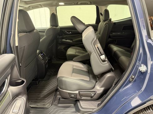 Used 2025 Subaru Ascent Onyx Edition image 45