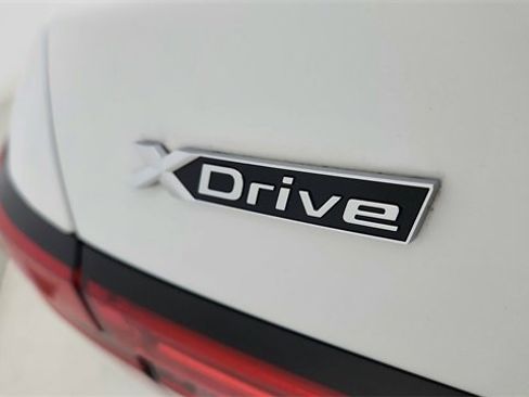 Used 2025 BMW 540i xDrive image 18