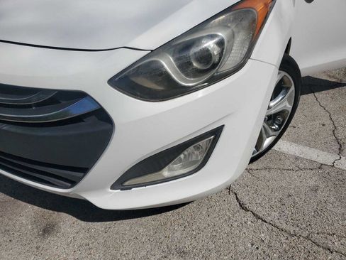 Used 2013 Hyundai Elantra GT w/ Touch & Go Pkg FWD image 13