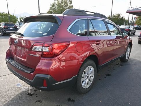 Used 2018 Subaru Outback 2.5i image 10