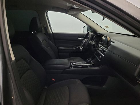Used 2022 Nissan Pathfinder S AWD/4WD image 21