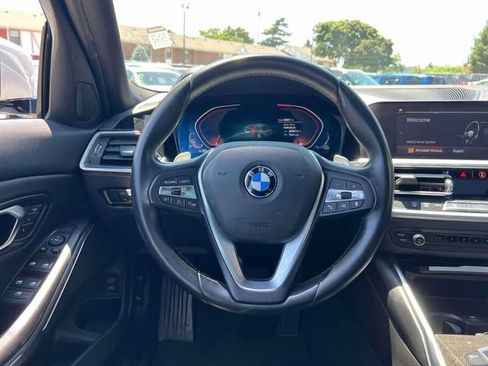 Used 2022 BMW 330i Sedan w/ Driving Assistance Package RWD image 19