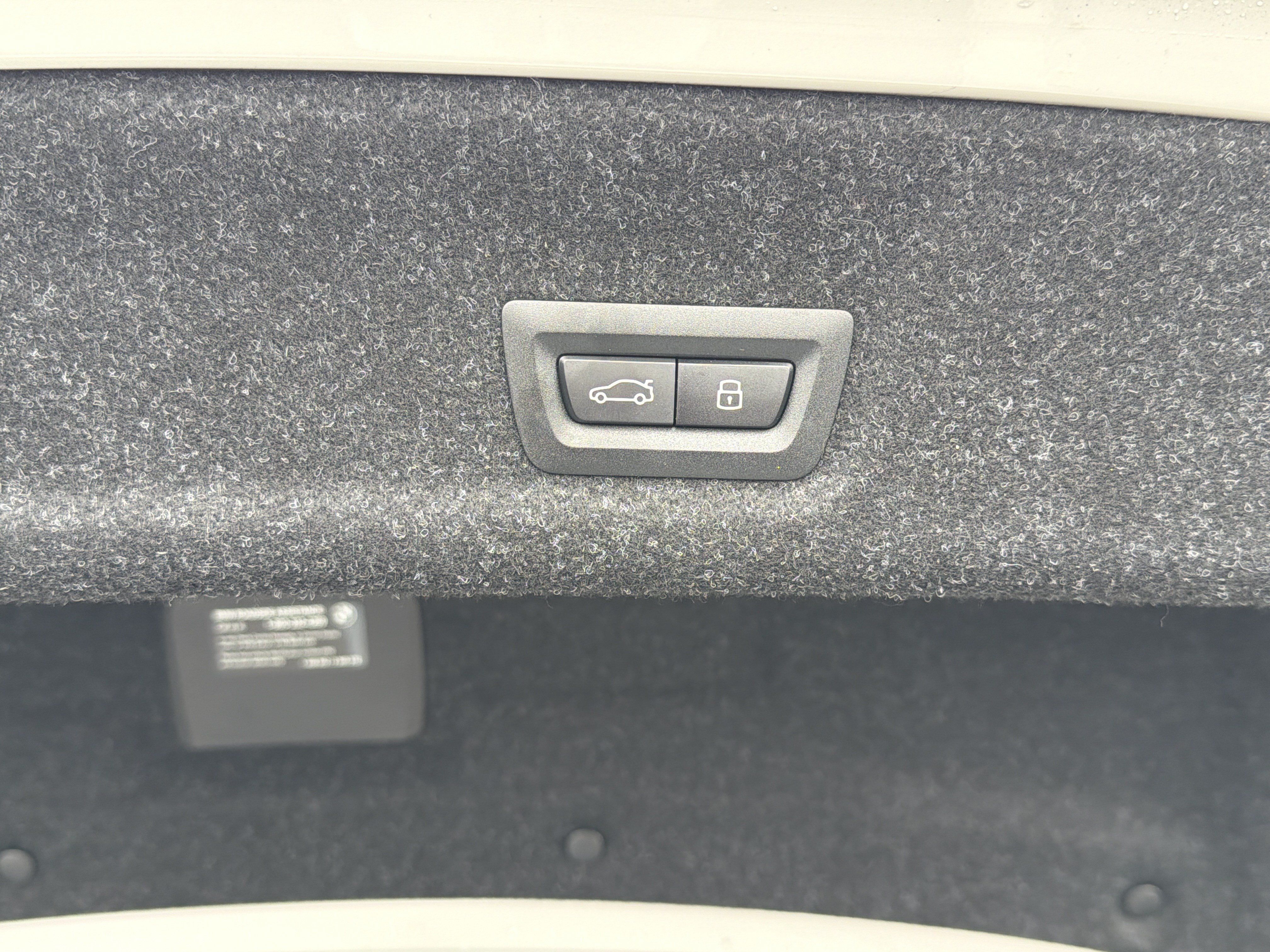 Certified 2026 BMW 330i Sedan w/ Premium Package RWD image 27