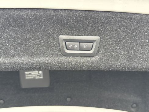 New 2026 BMW 330i Sedan w/ Premium Package image 27