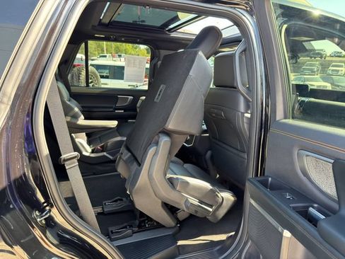 Used 2025 Ford Expedition Tremor AWD/4WD image 13