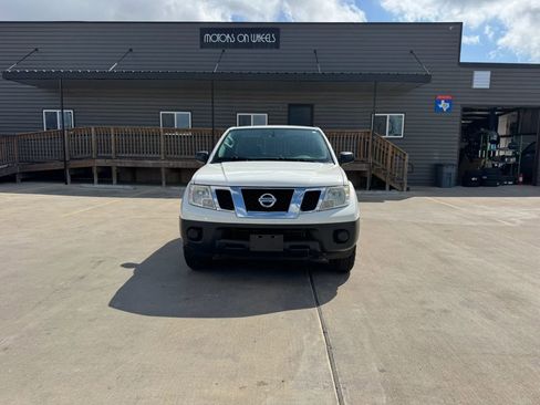 Used 2018 Nissan Frontier S image 14