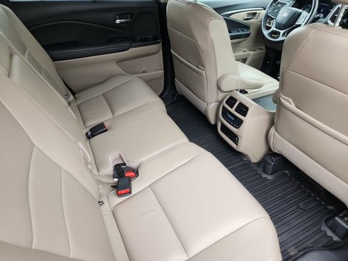 Used 2019 Honda Pilot EX-L image 18