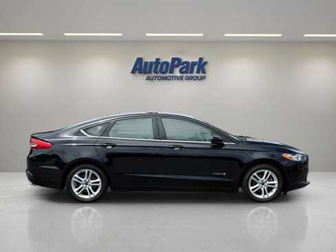Used 2018 Ford Fusion S FWD image 8