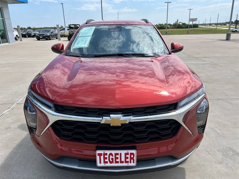 Used 2024 Chevrolet Trax LT FWD image 20