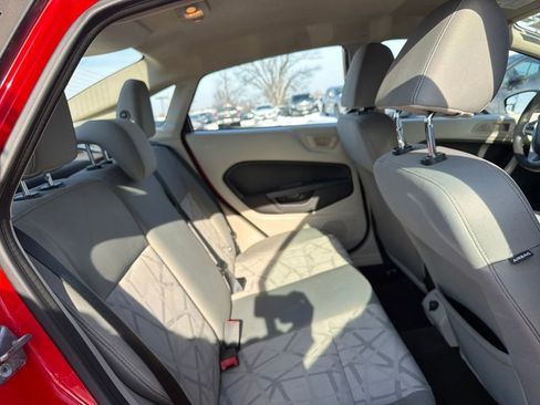 Used 2013 Ford Fiesta SE image 22