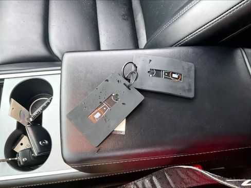 Used 2023 Tesla Model Y Long Range image 29