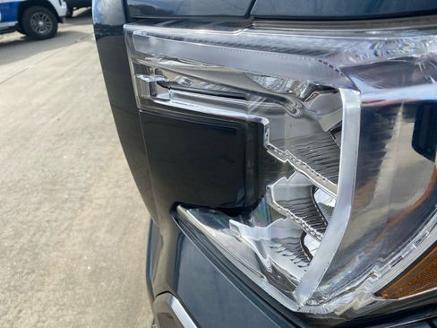 Used 2021 GMC Sierra 1500 AT4 w/ AT4 Premium Package image 29