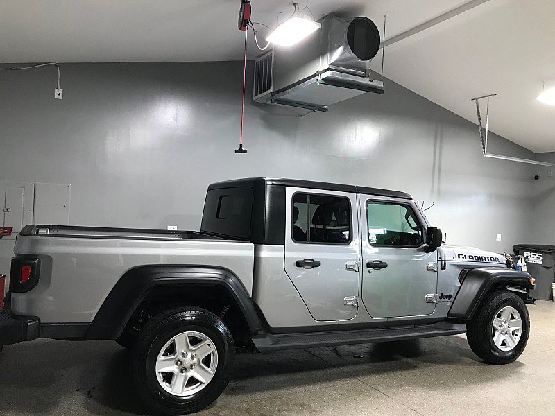 Used 2020 Jeep Gladiator Sport w/ Quick Order Package 24S AWD/4WD image 3