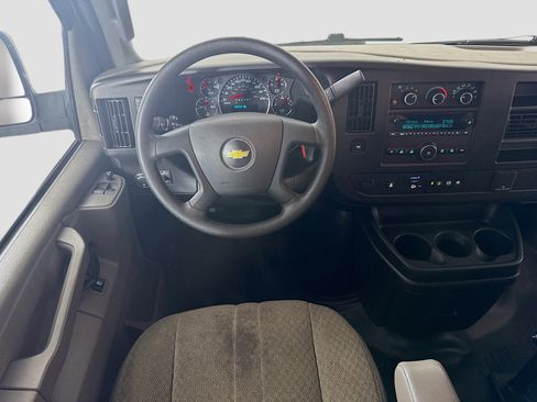 Used 2021 Chevrolet Express 2500 RWD image 15