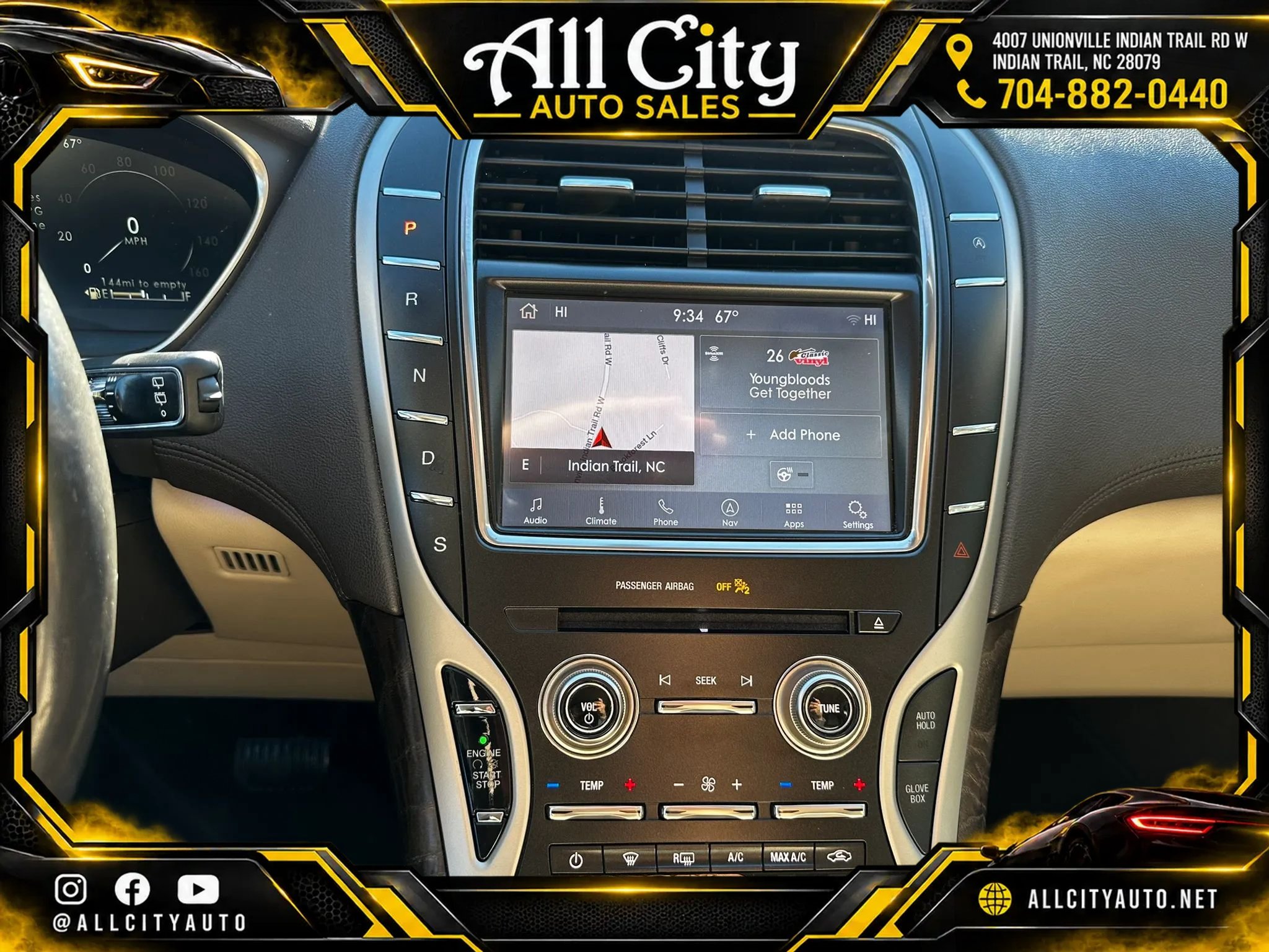Used 2019 Lincoln Nautilus Select AWD/4WD image 25