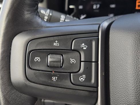 Used 2023 GMC Yukon XL Denali Ultimate image 12