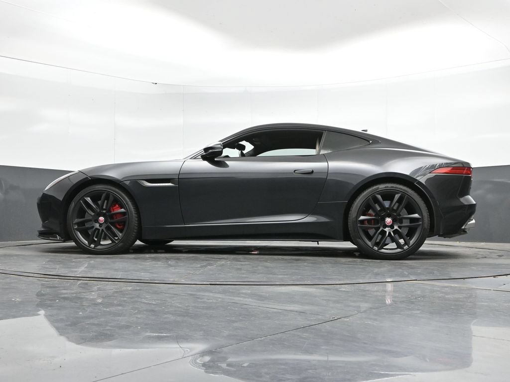 Used 2015 Jaguar F-TYPE R RWD image 40