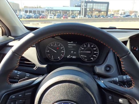 Certified 2025 Subaru Crosstrek 2.5i Limited w/ Crosstrek Mirror Package image 11