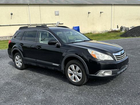 Used 2012 Subaru Outback 2.5i Premium w/ Popular Pkg 2 AWD/4WD image 2