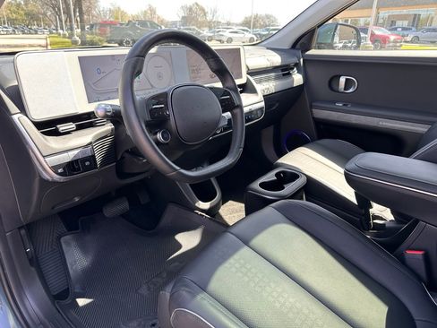 Used 2024 Hyundai Ioniq 5 Limited image 25