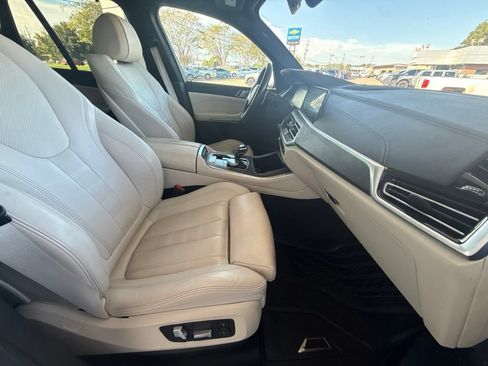 Used 2022 BMW X5 sDrive40i w/ M Sport Package RWD image 31
